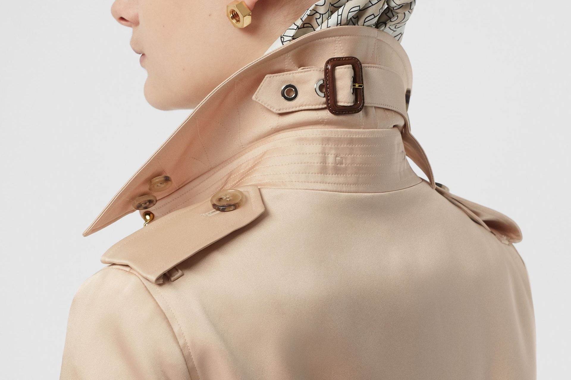 Burberry%2BTrench%2BReverse.jpg